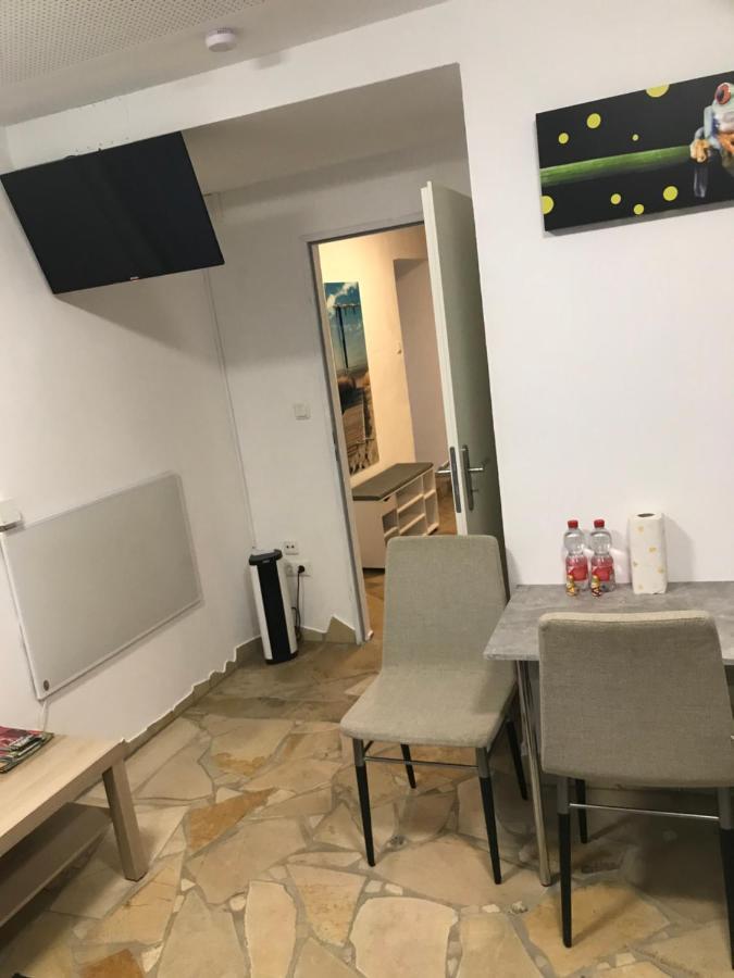 Haus Monika Apartamento Solnhofen Exterior foto